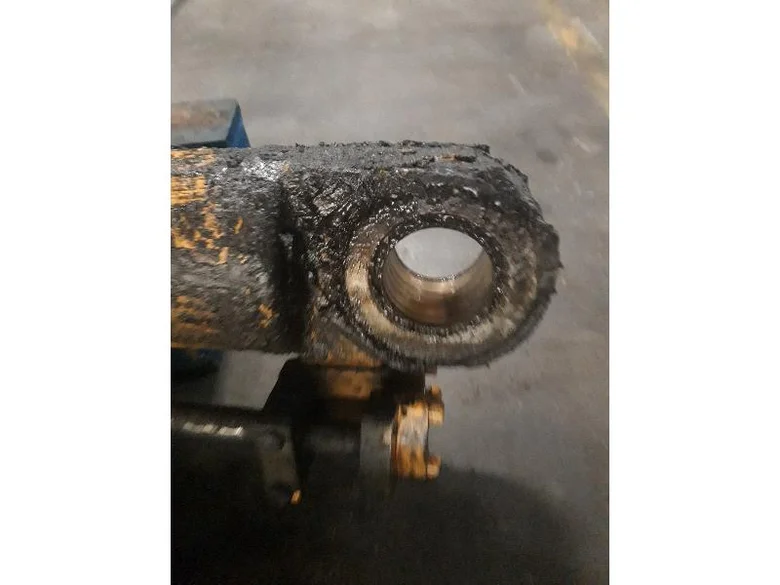 Cilindro de cucharón para LIEBHERR R944