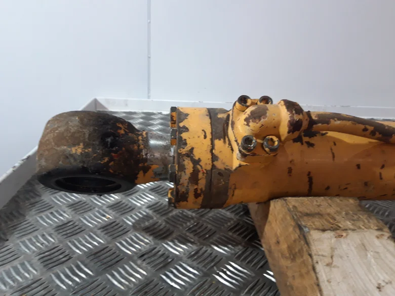 Bucket cylinder for LIEBHERR A310B