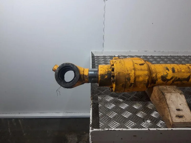Bucket cylinder for JCB JS130AMS