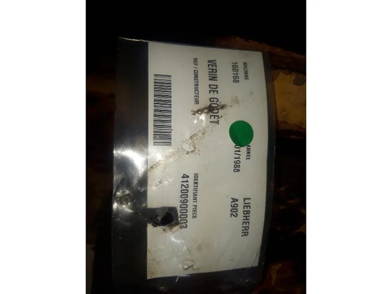 Cilindro de cucharón para LIEBHERR A902