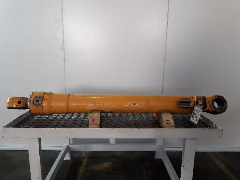 Bucket cylinder for LIEBHERR R914B