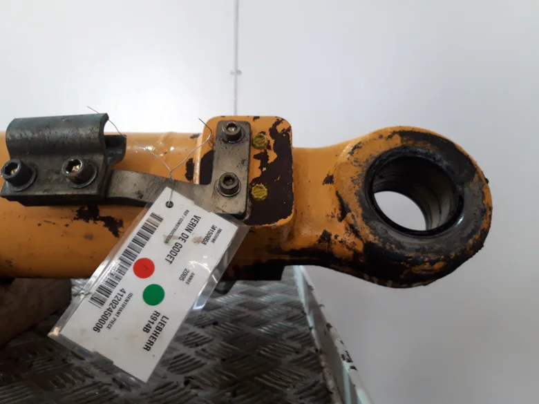 Bucket cylinder for LIEBHERR R914B