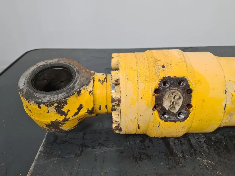 Cilindro de cucharón para FURUKAWA 740LS