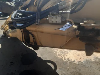 Offset cylinder for CATERPILLAR M312