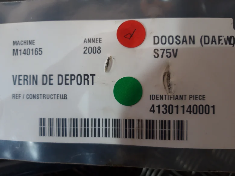 Vérin de déport pour DOOSAN S75V