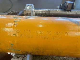 Cilindro de desplazamiento para LIEBHERR R912HDSL