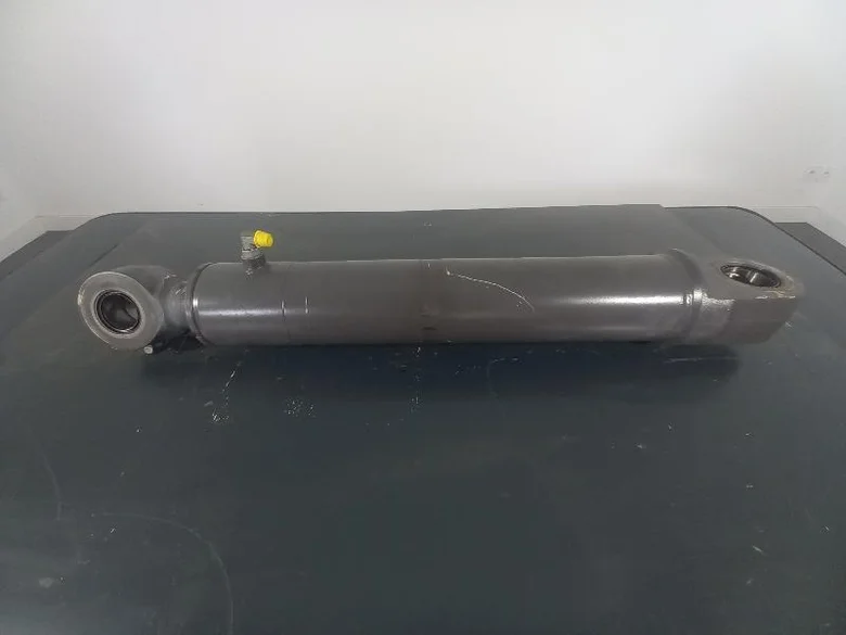 Offset cylinder for VOLVO EW160D