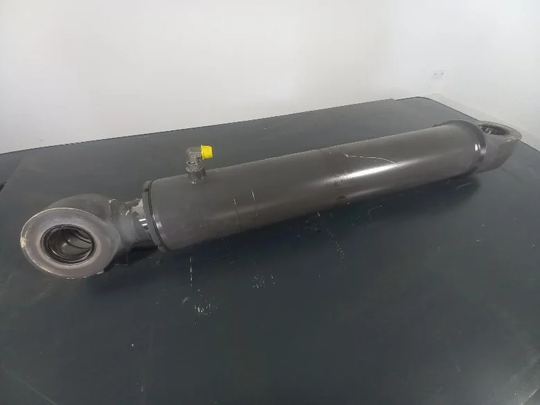 Offset cylinder for VOLVO EW160D