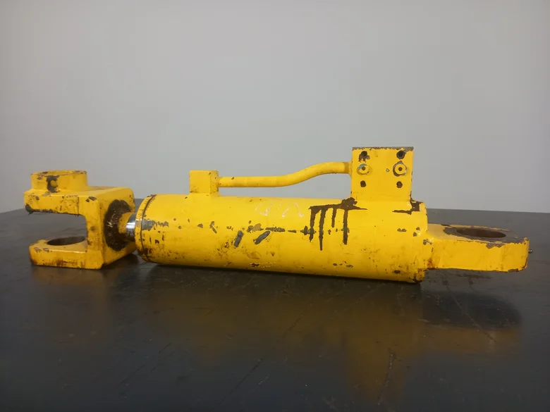 Cilindro de desplazamiento para NEW HOLLAND MH3.6