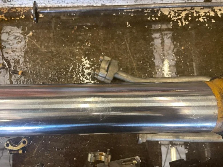 Vérin de volée variable pour CATERPILLAR M315