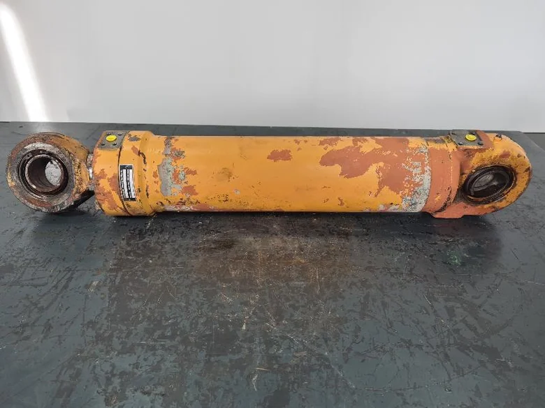 Stabilizer cylinder for LIEBHERR A912LI
