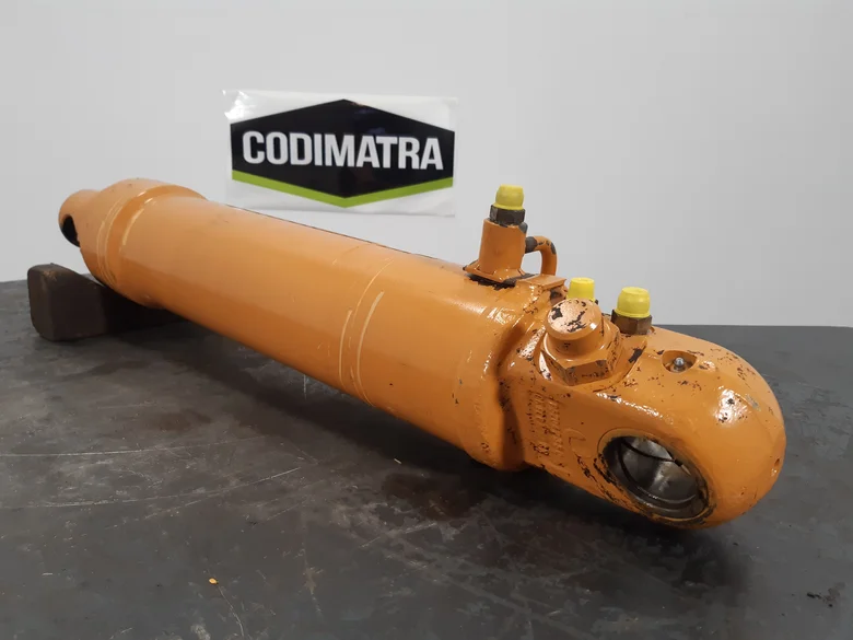 Stabilizer cylinder for CASE WX200