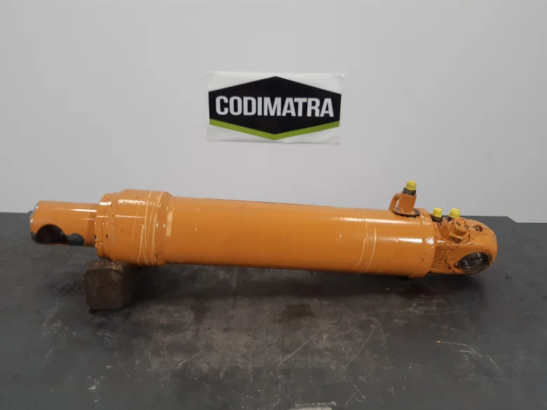 Stabilizer cylinder for CASE WX200