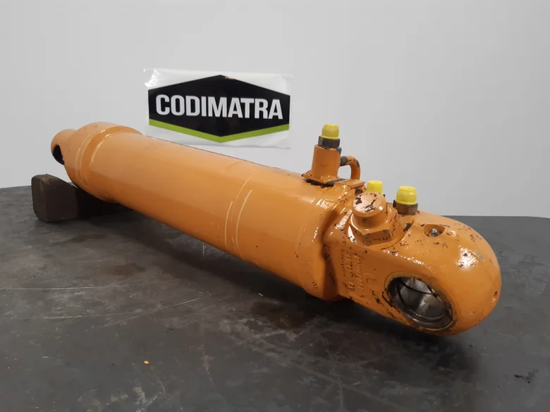 Stabilizer cylinder for CASE WX200