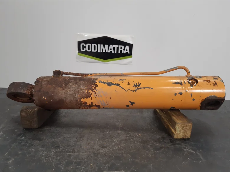 Stabilizer cylinder for CASE WX165