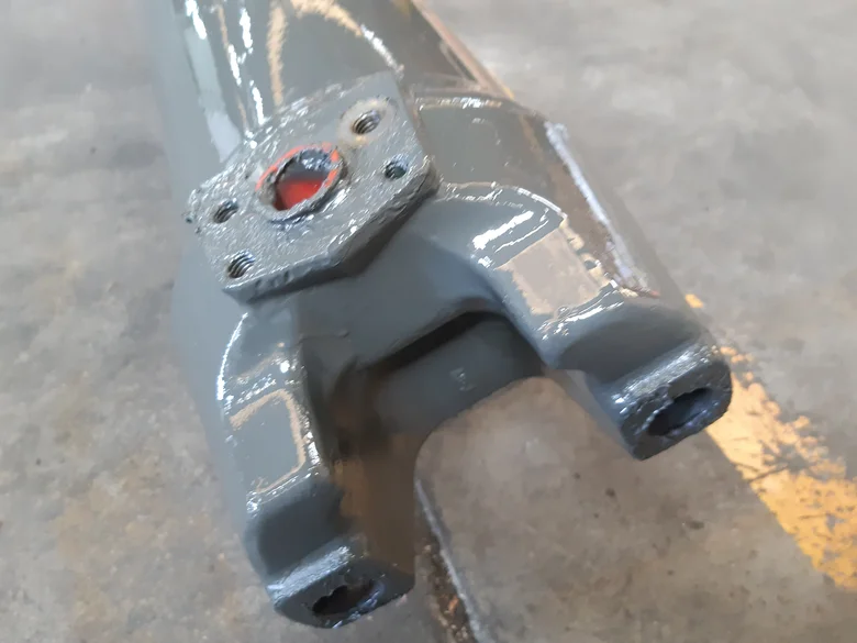 Lift cylinder for VOLVO A35D