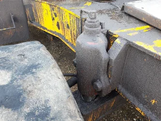 Vérin de blocage de pont pour LIEBHERR A902LI