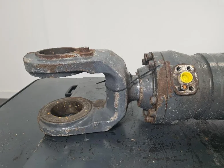 Arm lift cylinder for VOLVO L220E