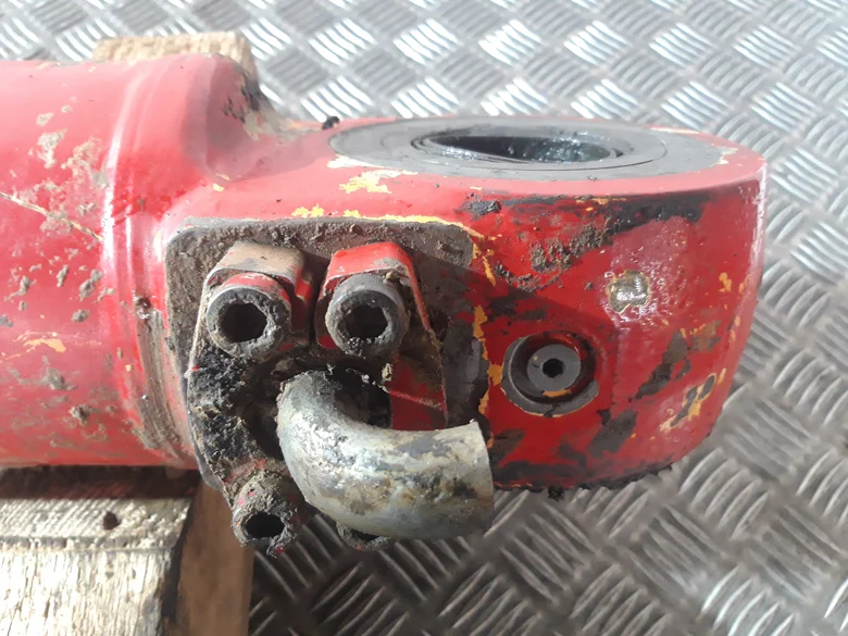 Arm lift cylinder for LIEBHERR LR622