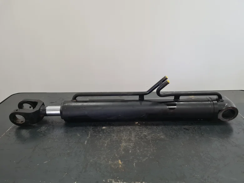 Vérin de levage brancard pour JCB 436EHT