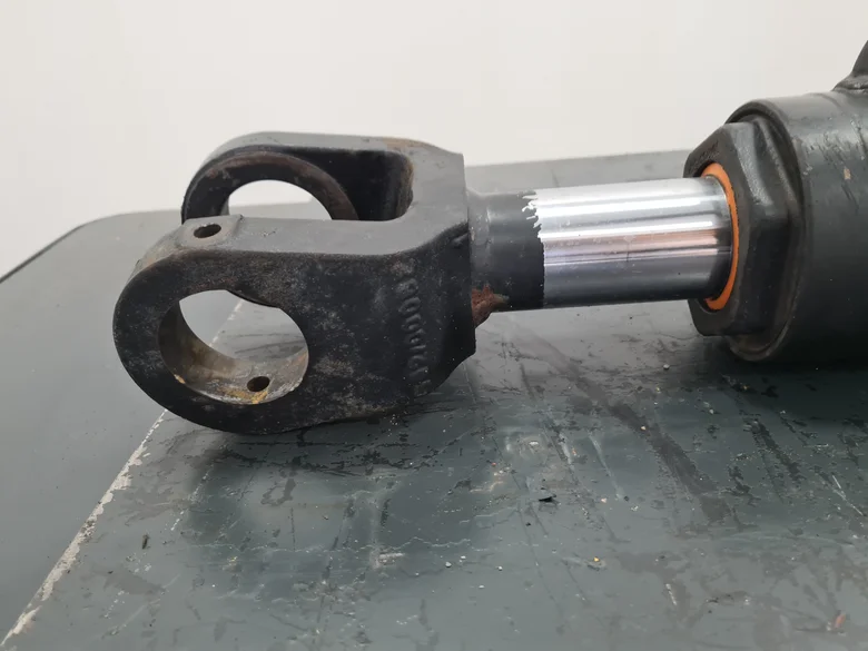 Vérin de levage brancard pour JCB 436EHT