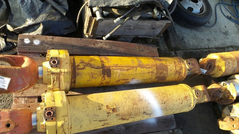 Vérin de levage brancard pour CATERPILLAR 980C