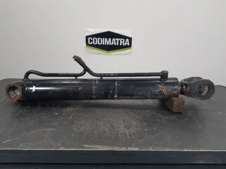 Vérin de levage brancard pour JCB 436HT