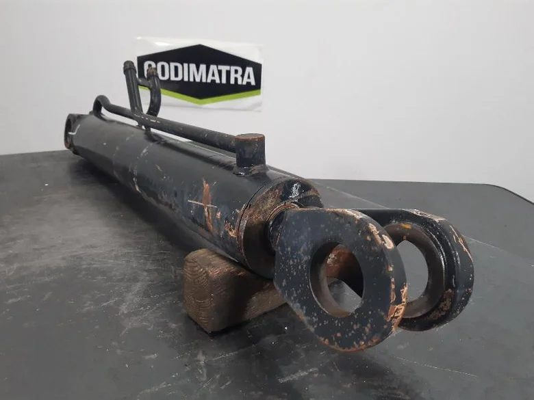 Vérin de levage brancard pour JCB 436HT