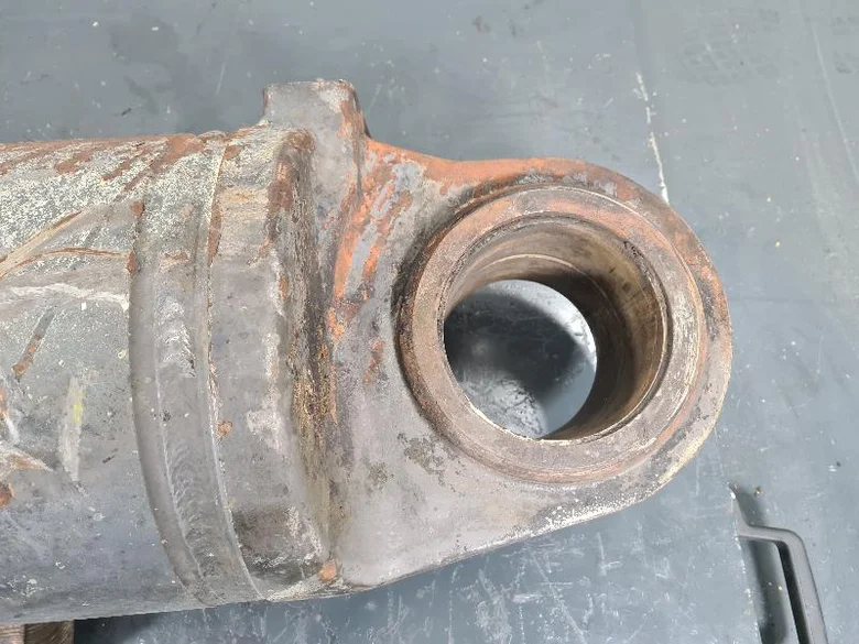 Cilindro de excavaci f3n para VOLVO L220E