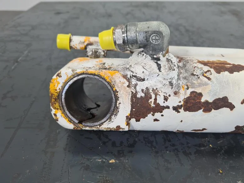 Digging cylinder for JCB 3CX