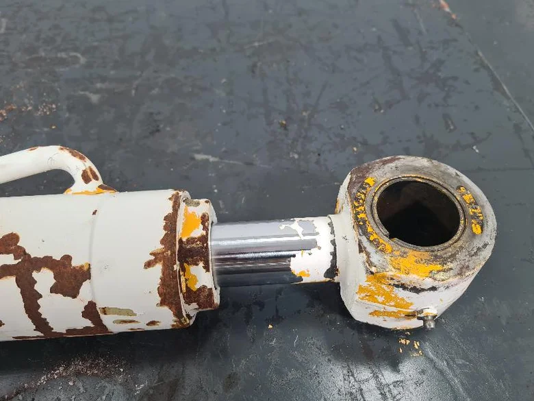 Digging cylinder for JCB 3CX