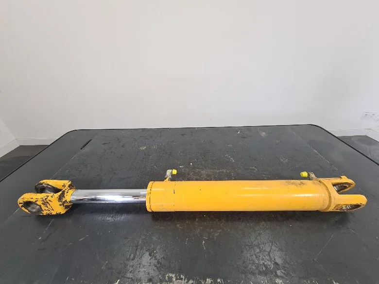 Steering cylinder for VOLVO A25D