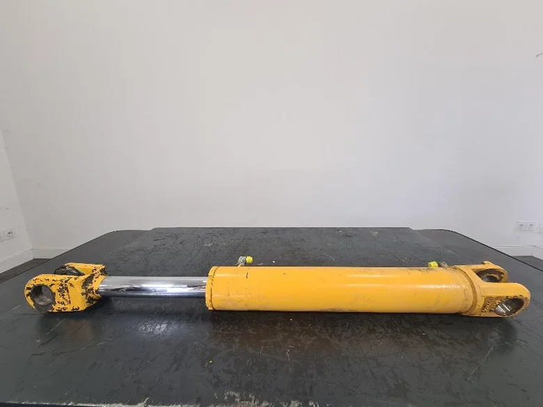 Steering cylinder for VOLVO A25D
