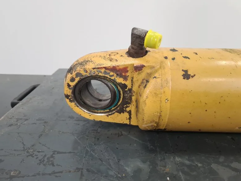 Steering cylinder for CATERPILLAR 735