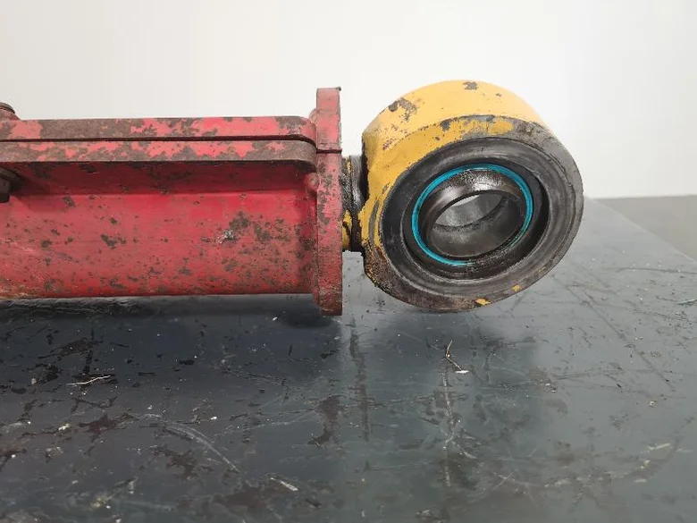 Steering cylinder for CATERPILLAR 735