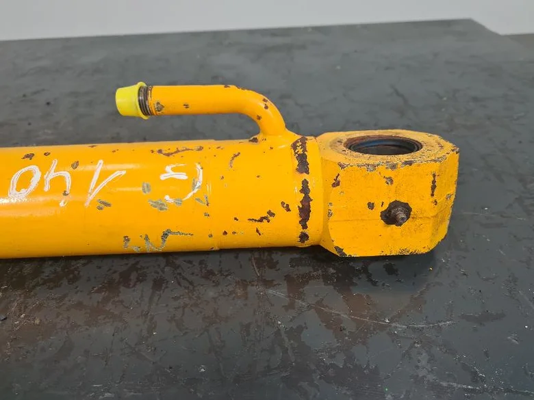 Steering cylinder for JCB 416HT