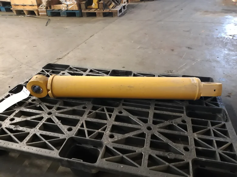 Vérin de direction pour CATERPILLAR 970F