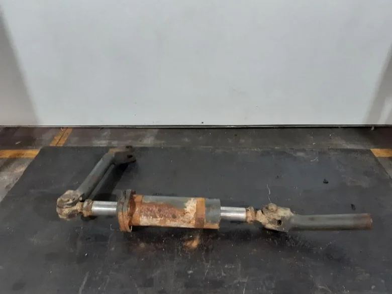 Cilindro de direcci f3n para VOLVO EW140B