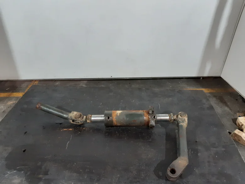 Cilindro de direcci f3n para VOLVO EW140B