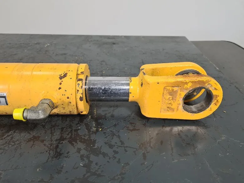 Cilindro de direcci f3n para VOLVO A25F