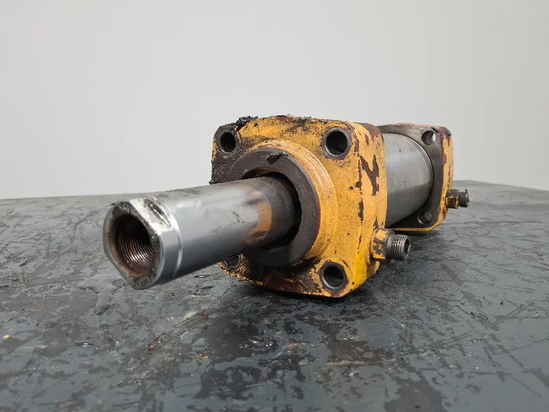 Steering cylinder for LIEBHERR A922LI