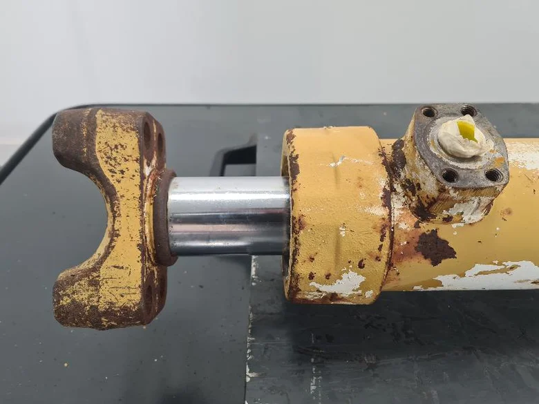 Blade lift cylinder for CATERPILLAR D7H
