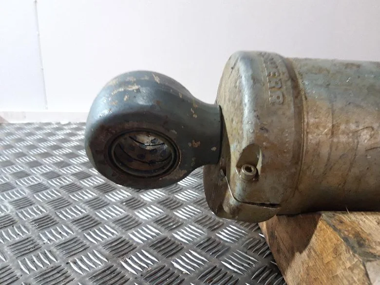 Blade lift cylinder for LIEBHERR A316
