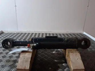 Vérin de levage lame pour YANMAR VIO45