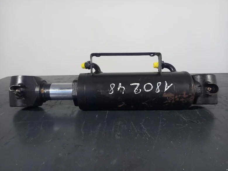 Blade lift cylinder for JCB 51R-1