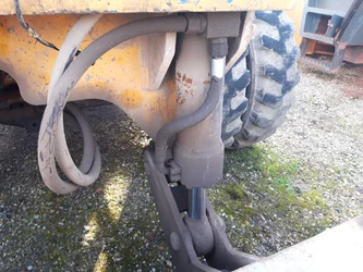 Cilindro de elevación de hoja para LIEBHERR A902LI