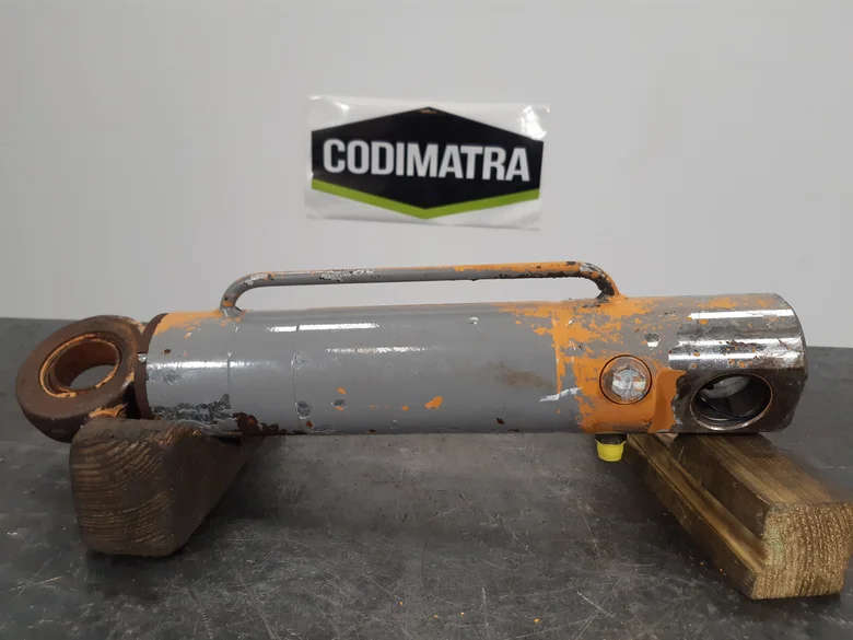 Cilindro de elevación de hoja para CASE WX165
