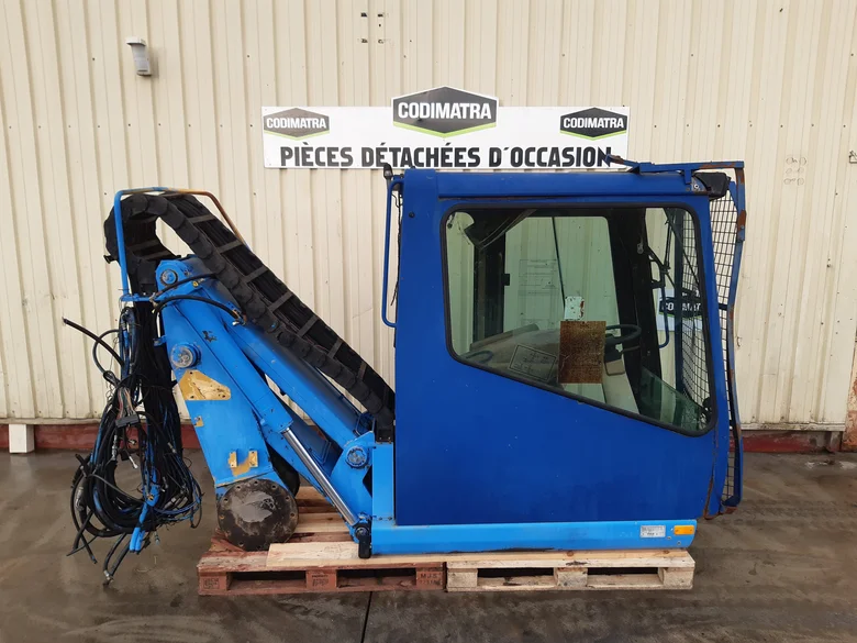 Cabin structure for CATERPILLAR M320