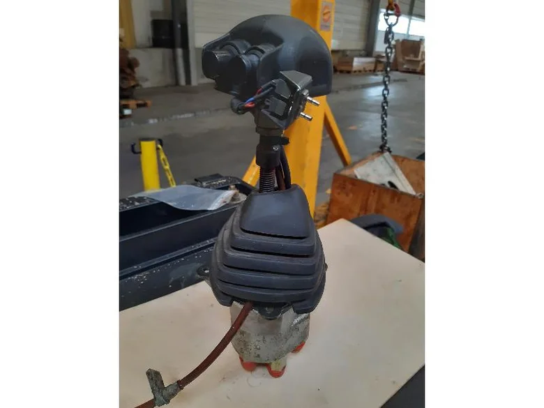 Joystick pour CATERPILLAR 320B
