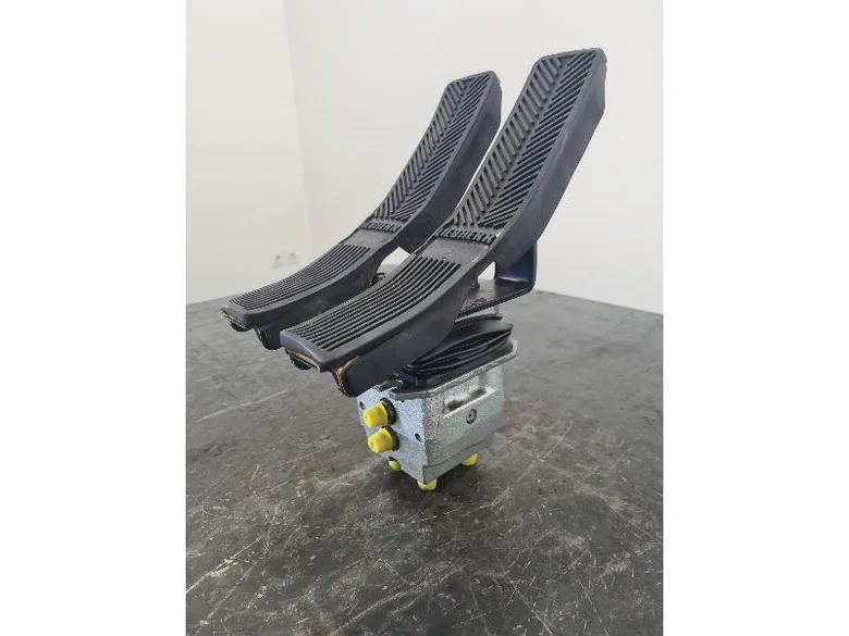 Joystick pour LIEBHERR R956HD